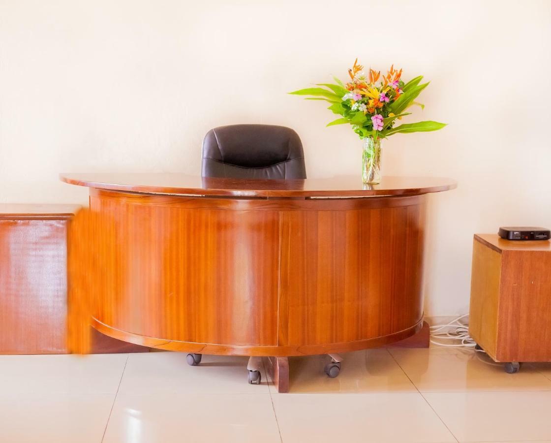 Charis Home Services Haatso Εξωτερικό φωτογραφία